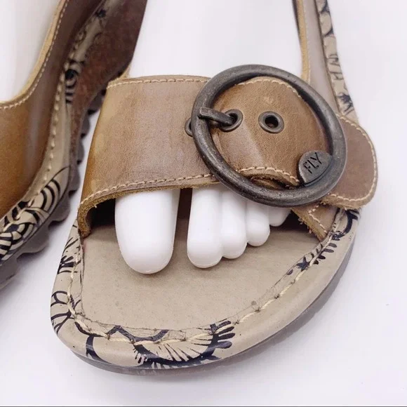 Fly London Tan Sandals - Picture 5 of 10